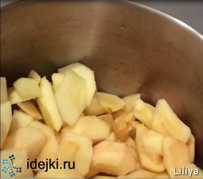 Готовим яблоки для пастилы