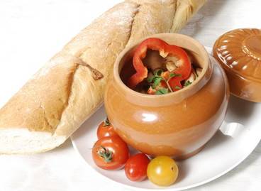 жаркое в горшочках с грибами и мясом 