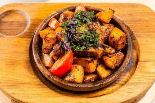 Вкуснейшее блюдо из грузинской кухни – «Оджахури» (рецепт)